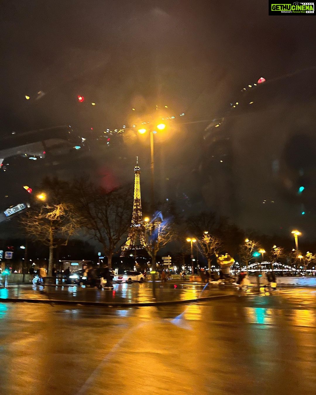 Sayani Gupta Instagram - Perspective #eiffeltower I had a very different romanticism about what is can be, should be and is. But it changed quickly and positively once you come closer… not just in perspective but also in its sheer being and craftsmanship of this piece of architecture and planning. Anyway, more cheesy photos to follow! 🫠Eiffel Tower - Paris, France