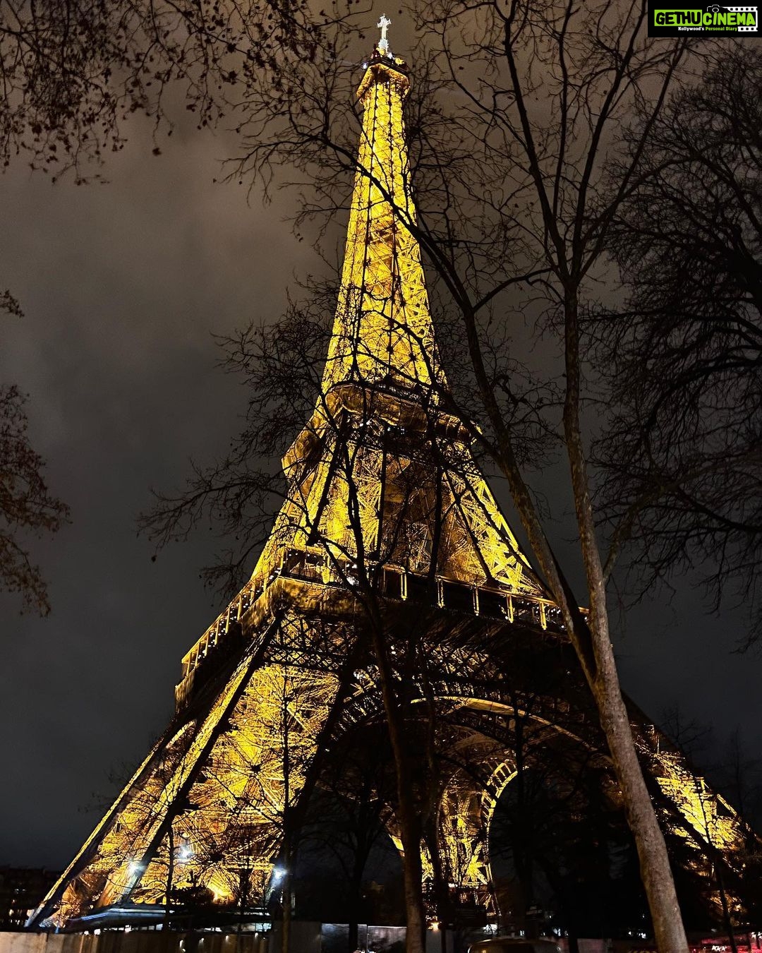 Sayani Gupta Instagram - Perspective #eiffeltower I had a very different romanticism about what is can be, should be and is. But it changed quickly and positively once you come closer… not just in perspective but also in its sheer being and craftsmanship of this piece of architecture and planning. Anyway, more cheesy photos to follow! 🫠Eiffel Tower - Paris, France