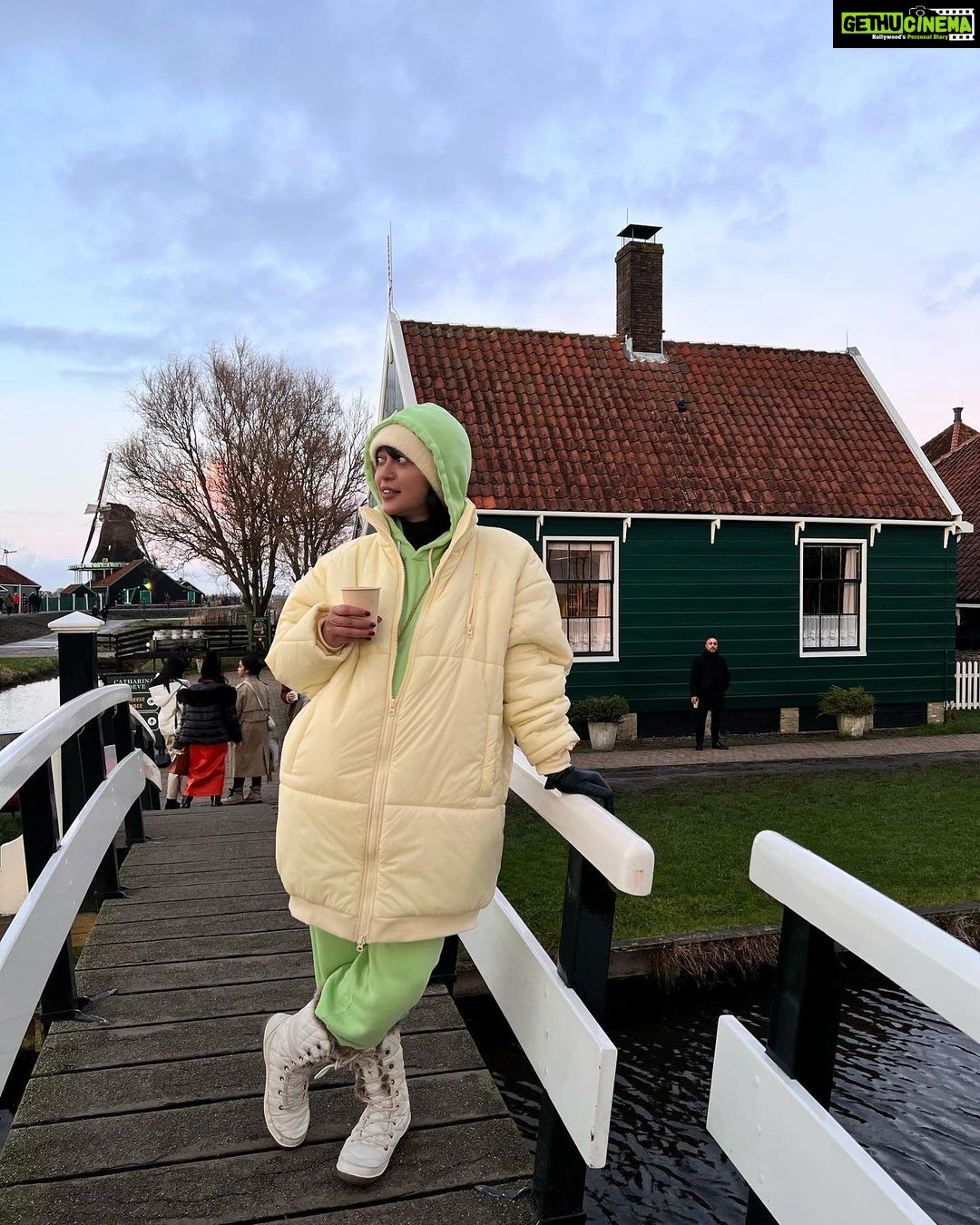 Sayani Gupta Instagram - The prettiest village in the world.. they said. Well, it was even more perfect. #giethoorn is just ððð #zaanseschans ðĶĒð Giethoorn Village Netherlands