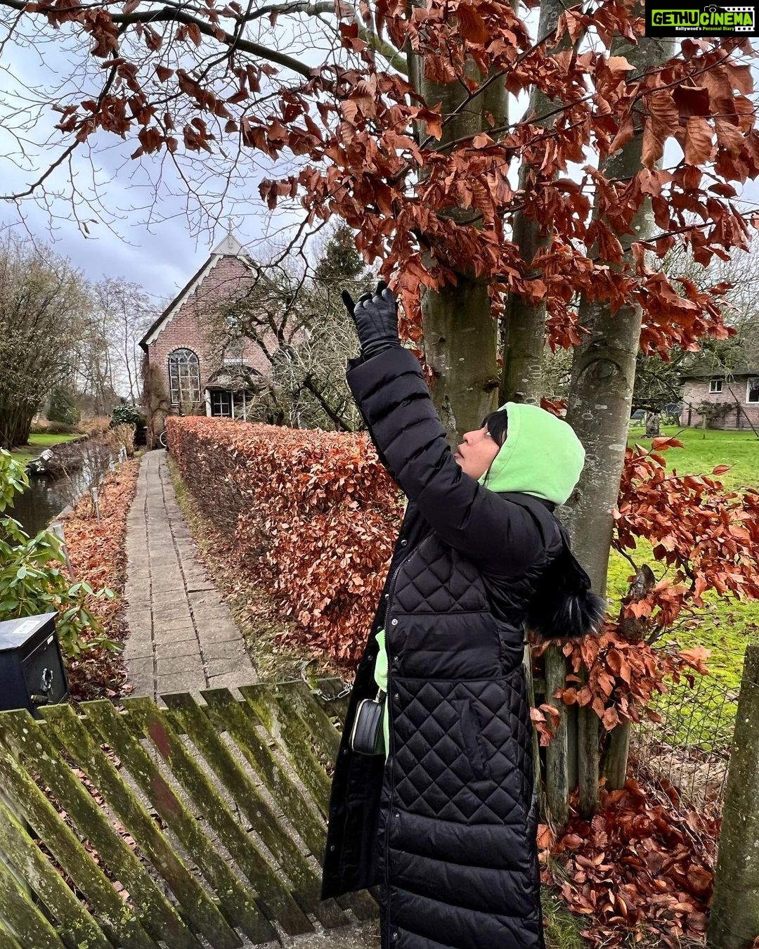 Sayani Gupta Instagram - The prettiest village in the world.. they said. Well, it was even more perfect. #giethoorn is just ððð #zaanseschans ðĶĒð Giethoorn Village Netherlands