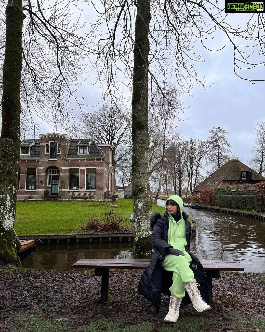 Sayani Gupta Instagram - The prettiest village in the world.. they said. Well, it was even more perfect. #giethoorn is just ððð #zaanseschans ðĶĒð Giethoorn Village Netherlands