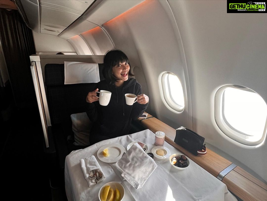 Sayani Gupta Instagram - And it begins! This year has been the Travel Year And only hoping to continue in the journey with the greatest gratitude & a heart full of hope, faith, light and new answers! 🦋✈️🌍🦋 Zürich, Switzerland