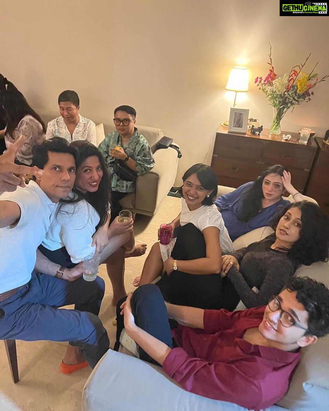 Sayani Gupta Instagram - @linlaishram BUDDAY with an ‘intimate’ gathering! Old friends, conversation corners, blurry photos and a ton of laughter! @roganjosh__ @itsvijayvarma @randeephooda @hindujasunny @shinjiniraval @tamannaahspeaks @nanaosoyam_ @reemsen @amrita.bagchi @amit.sial @pooja.mov @sarikagangwal 🦋