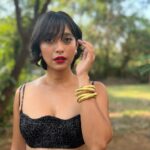 Sayani Gupta Instagram - #SPOKENFEST2022 x #BUMBLE 💛 FT. #SAYANIGUPTA & #MASABAGUPTA ✨ . . . Hair - @paloshell Make Up - @sitalmakeup Styling - @shreejarajgopal Styling Team - @dhwanii.jain . . . #bumbleevent #spokenfest #musicfest #funconversations #friendship #love #situationship #bumbleevents #happycrowd #trendingreels #explorepage #crowdcheering #roundofapplause #happyfaces #lifestyle #goodmusic #goodfood #mumbaifood #mumbaimusicfest #thingstodoinmumbai #hairbypalomi Spoken Fest