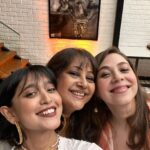 Sayani Gupta Instagram - Here’s one with Dadi Since @gulshandevaiah78 has called us rivals! 😅 @maanvigagroo @nupurasthana are my dapper darlings giving arguable takkar to the dapper dudes @itsvijayvarma @sarangsathaye @gulshandevaiah78 😂🤷‍♀️💜
