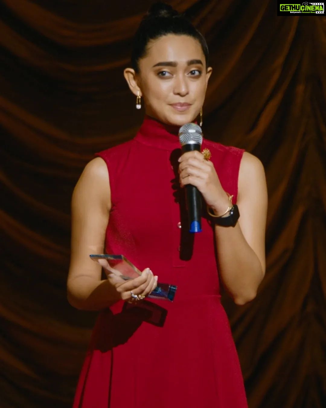Sayani Gupta Instagram - Damini isn’t perfect, and that’s what makes her real! she has her moments of vulnerability and self-doubt but her fierce and strong determination to speak up for what she believes in no matter what always holds her upright! she loves a little too hard and cares a little too much, she is the best friend one could ask for 💙