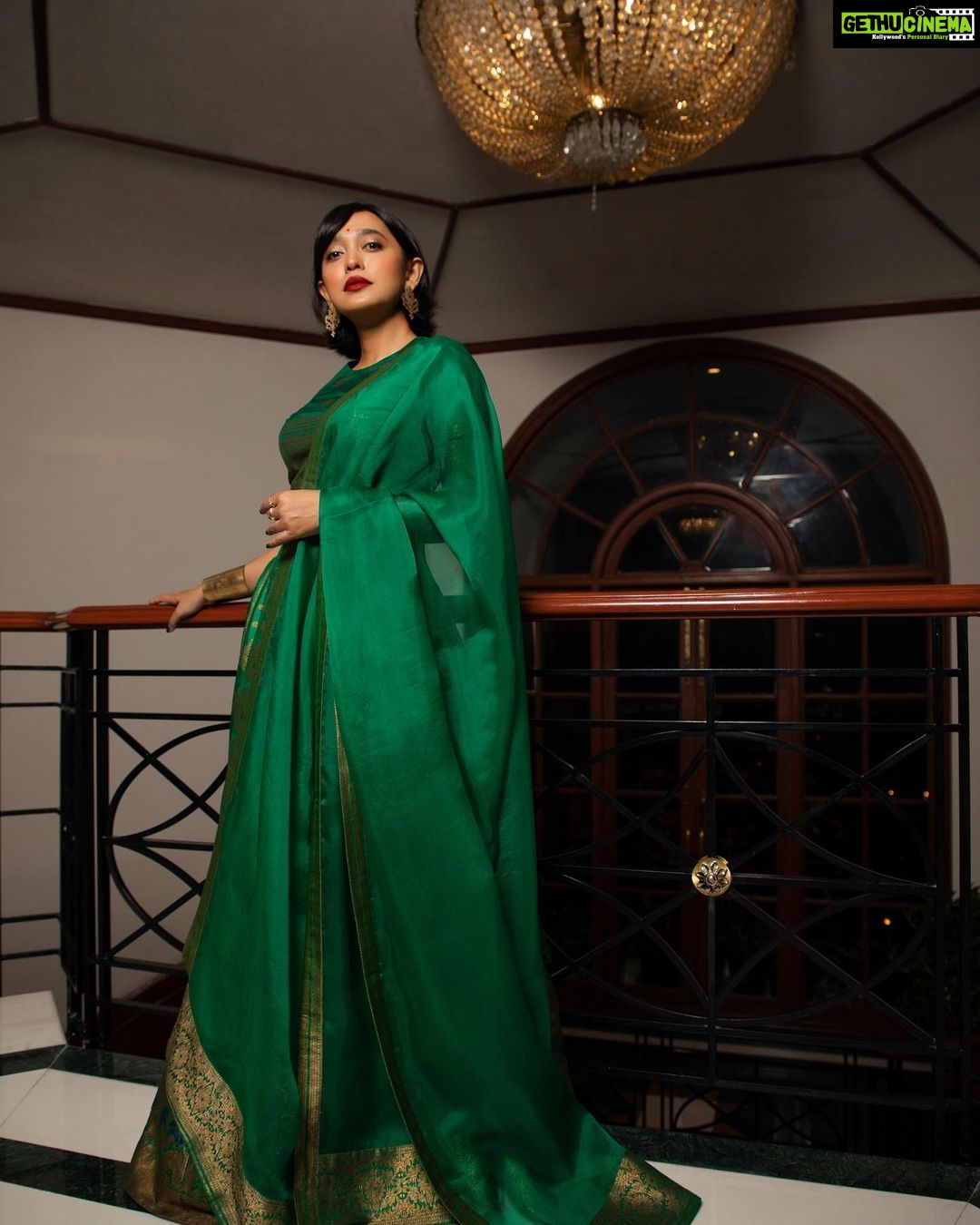 Sayani Gupta Instagram - A Green Wedding 💚 Self Styled and made up with air dried hair 😅 In @payalkhandwala lehanga & jewellery Thank you @elevate_promotions @dhwanii.jain @shreejarajgopal for all the help! 📸 @deepak_guptap_photography