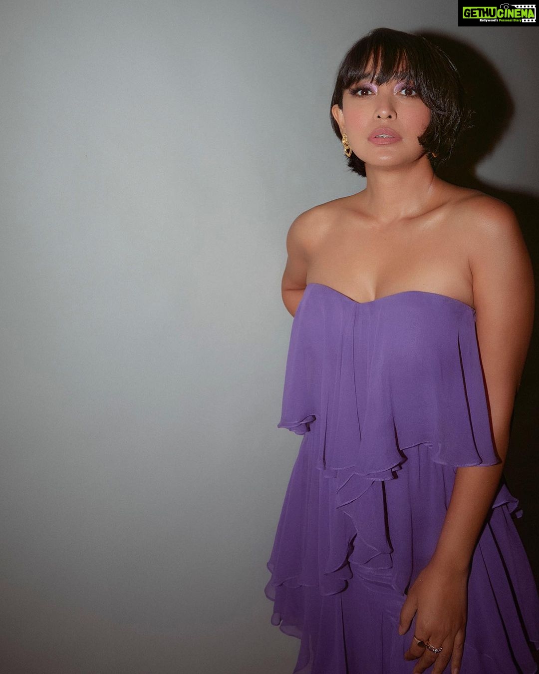 Sayani Gupta Instagram - 💜 Wearing @amrtaofficial Earrings @shopanatina @ascend.rohank Rings @viangefinejewels Heels @aldo_shoes Style team @dhwanii.jain @styledbysush Makeup @sitalmakeup Hair @paloshell 📸 @kadamajay