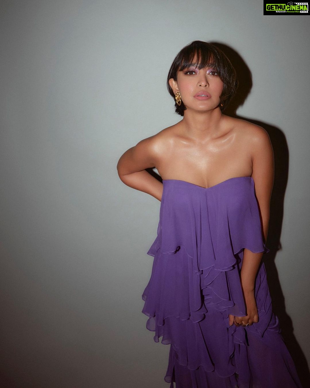 Sayani Gupta Instagram - 💜 Wearing @amrtaofficial Earrings @shopanatina @ascend.rohank Rings @viangefinejewels Heels @aldo_shoes Style team @dhwanii.jain @styledbysush Makeup @sitalmakeup Hair @paloshell 📸 @kadamajay