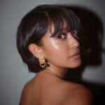 Sayani Gupta Instagram - 💜 Wearing @amrtaofficial Earrings @shopanatina @ascend.rohank Rings @viangefinejewels Heels @aldo_shoes Style team @dhwanii.jain @styledbysush Makeup @sitalmakeup Hair @paloshell 📸 @kadamajay