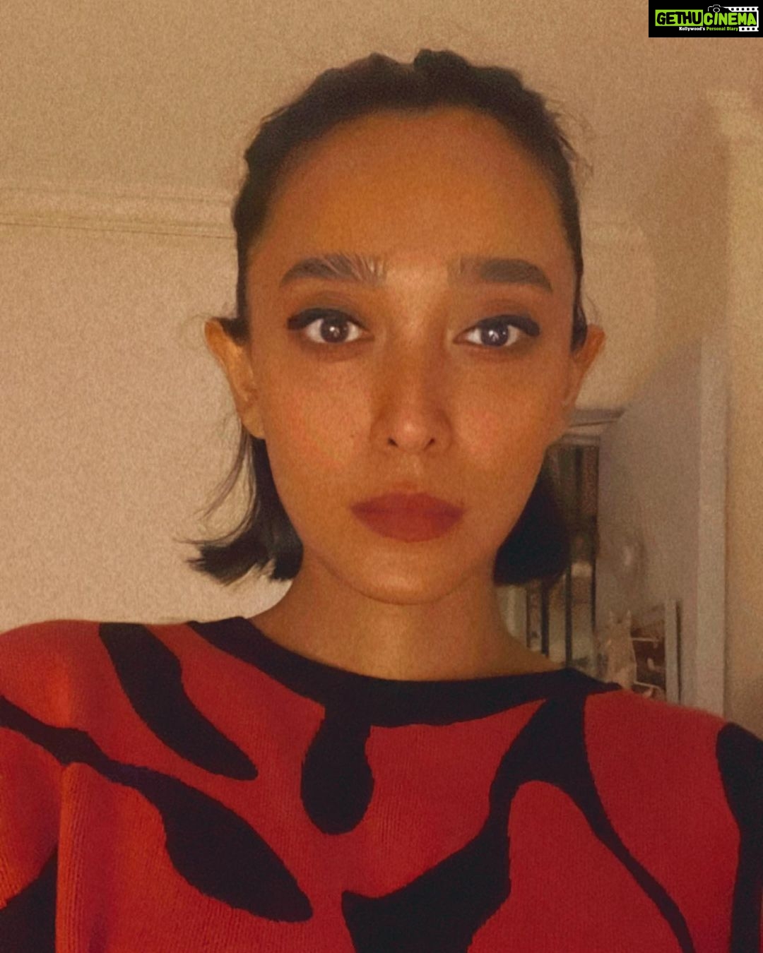 Sayani Gupta Instagram - Clean face, air dried hair, a lot of laze, some comfy boots & a very cool outfit @lovebirds.studio constantly makes cool, very comfortable, clothes with great fabric and fit! Been wearing them for quite a long time and I loving it more each time! 𦩠Thank you @shreejarajgopal @dhwanii.jain for always sorting me out! ππΈ Did a fun eye by mistake! π