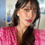 Sayani Gupta Instagram - Audition ready! Sometimes I surprise myself as to how much I love the process of finding a character from the deep unknown! Conversion Rate is marginal but the joy is manifold! @paloshell did hair. Face and outfit by moi 🫠 Ok. 🤞🤞🤞💚💚💚