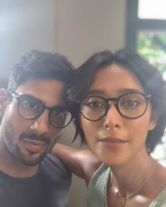 Sayani Gupta Instagram - @4moreshotspls BTS 
#J&Dee 
Pratu & Me
Jeh, J and D.

Damini House Day1

#seasonthree

@_prat @joyeetacruises