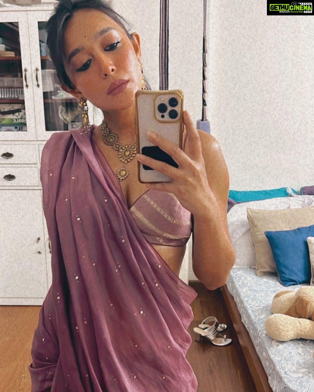 Sayani Gupta Instagram - Been an admirer of @chandrakantofficial creations! He designed costumes for #ps1 & #ps2 Creates magical costumes for Bhansali. He designed this saree for me & created this in a day! Thank you CK! π€ Also @shareendeosthale @bhuvanarora27 π I styled it with forever favourite @amrapalijewels πΈ