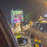 Sayani Gupta Instagram - Did the most middle class thing yesterday. And Proudly so!* Took mom around hoardings spotting! Although she doesn’t show it, think I saw a glimmer of a smile! 😁 @maanvigagroo @banij @iamkirtikulhari @rangitapritishnandy @pritishnandycommunications @primevideoin @vaishnavpraveen