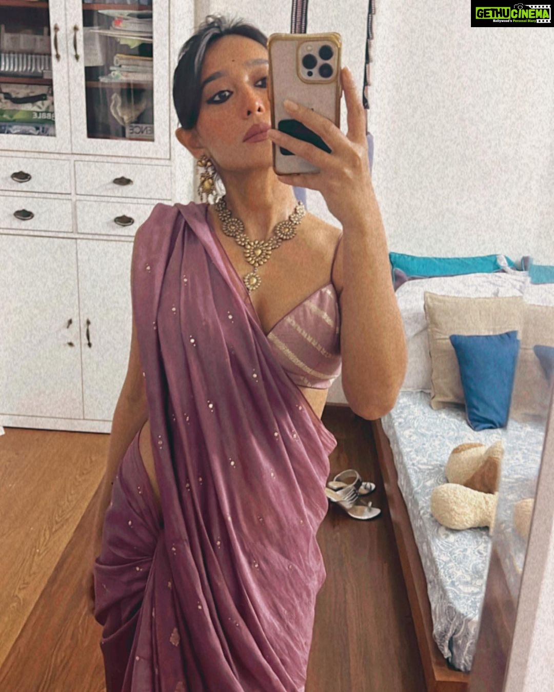 Sayani Gupta Instagram - Been an admirer of @chandrakantofficial creations! He designed costumes for #ps1 & #ps2 Creates magical costumes for Bhansali. He designed this saree for me & created this in a day! Thank you CK! π€ Also @shareendeosthale @bhuvanarora27 π I styled it with forever favourite @amrapalijewels πΈ
