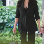 Sayani Gupta Instagram - Life’s coming at her hard, but our hot baby mama is going in all guns blazing! #FourMoreShotsPlease S3, new season on Oct 21! @iamkirtikulhari @banij @maanvigagroo ❤️ @pritishnandy2018 @rangitapritishnandy @ishitapritishnandy @pritishnandycommunications @iamkirtikulhari @primevideoin @4moreshotspls