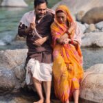 Sayani Gupta Instagram - Happy birthday Tripathi Ji! Every moment is unique with you! Thank you for giving so much love and warmth to Lajjo! And for being the most adorable co-actor ever! Hopefully we will create more cinema! Tab tak khush Rahiye, abaad rahiye! Dher saraa pyaar! @pankajtripathi 🌸