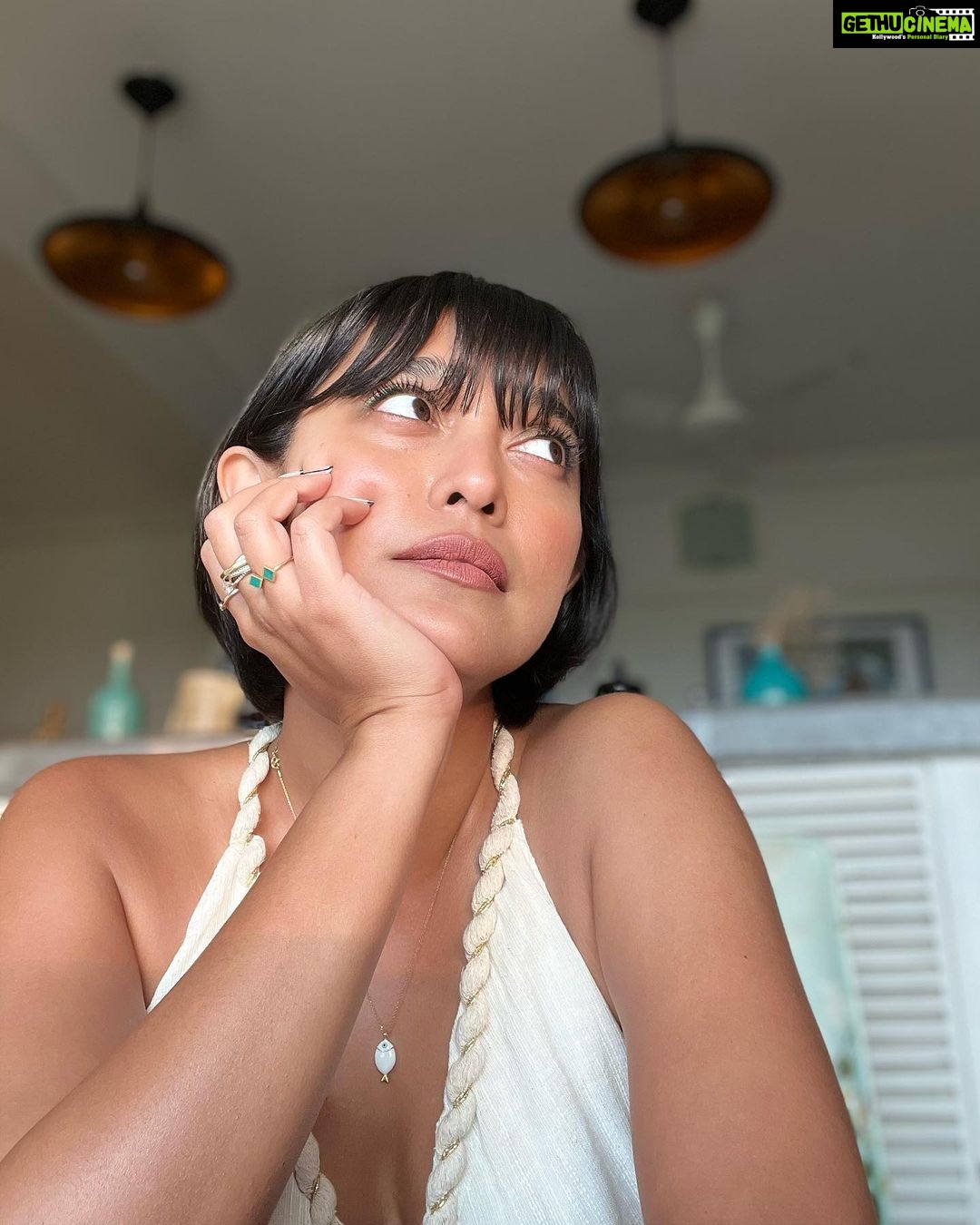 Sayani Gupta Instagram - @4moreshotspls Promotions Day Zoom Loved what @sitalmakeup did with the face! Keeping it bare with a fun eye! @paloshell added to the ease. I wore my Greek Dress and fishy necklace! And the light through the most parts of the interviews was insane! Had no photographer. But by the time I took these light was gone. It had only been 7 hours of talking!
