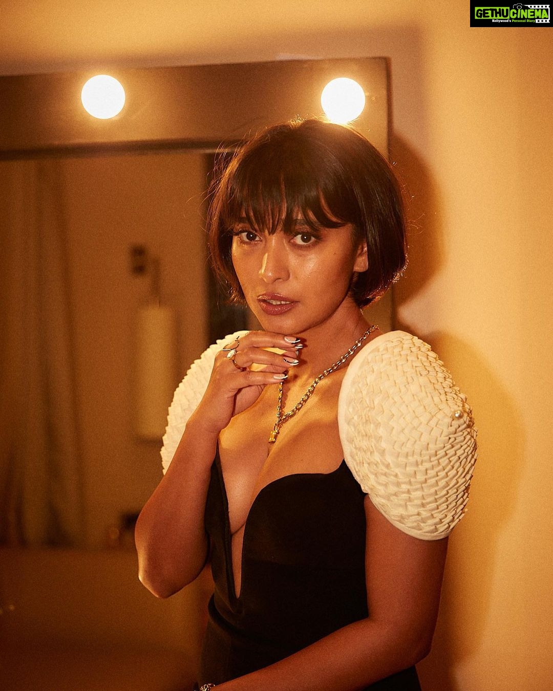 Sayani Gupta Instagram - Part 2 @4moreshotspls Trailer launch #untouched Make up @sitalmakeup Hair @paloshell ๐ธ @kadamajay Dress: @rsr_ritirahulshah @vandafashionagency Necklace: @viangevintage Ring & Bracelet: @misho_designs Styling : @shreejarajgopal Style team : @styledbysush @dhwanii.jain