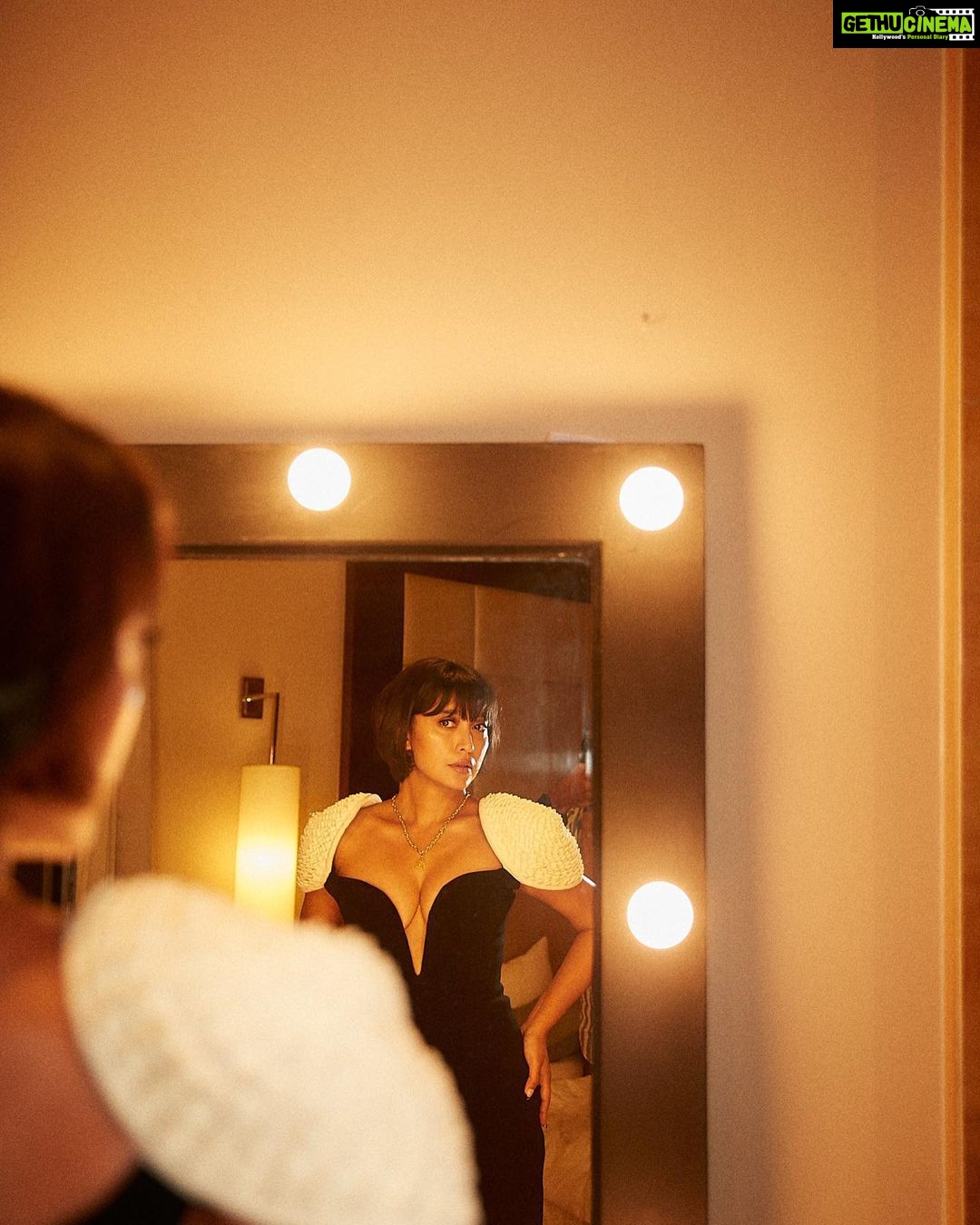 Sayani Gupta Instagram - Part 2 @4moreshotspls Trailer launch #untouched Make up @sitalmakeup Hair @paloshell ๐ธ @kadamajay Dress: @rsr_ritirahulshah @vandafashionagency Necklace: @viangevintage Ring & Bracelet: @misho_designs Styling : @shreejarajgopal Style team : @styledbysush @dhwanii.jain