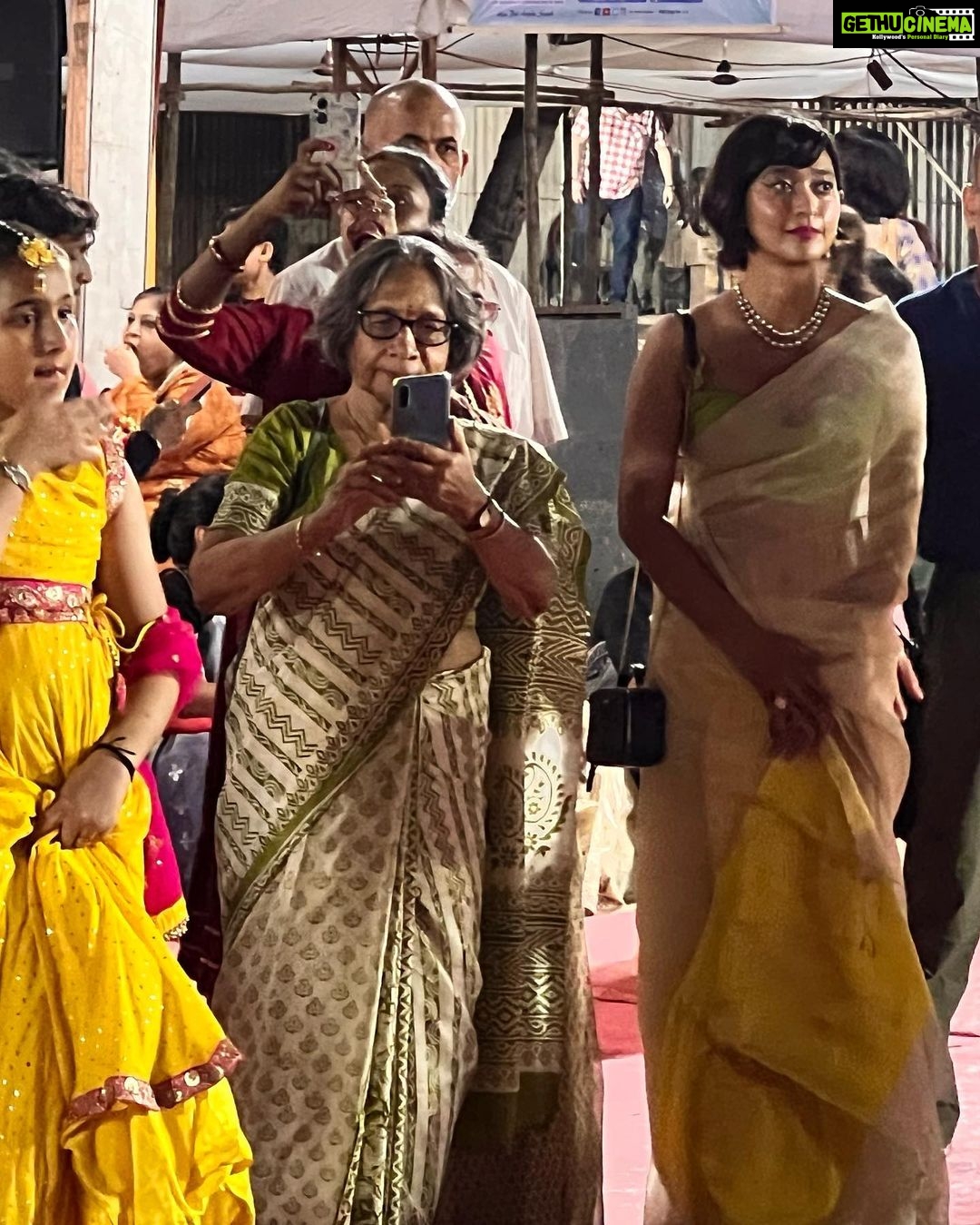 Sayani Gupta Instagram - Shoshti 💚💛