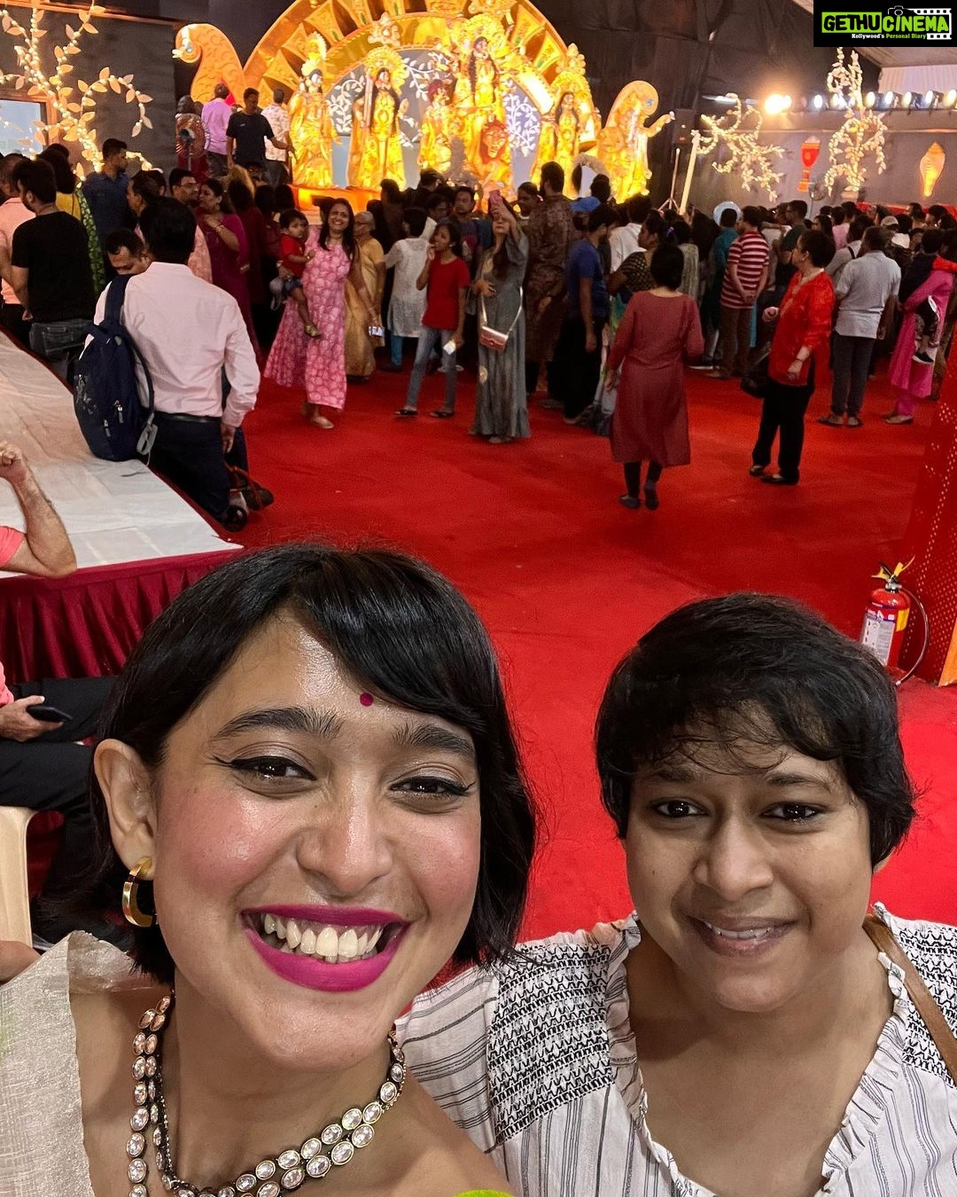 Sayani Gupta Instagram - Shoshti 💚💛