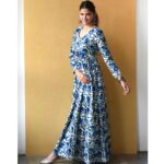 Sayli Patil Instagram - गोंदलं पंखानं आभाळ हे निळं 💙 . . Outfit by @boutiquemanjus Styled by @boutiquemanjus @aditya_dudkekar Clicked by @kaustubh_gokhale . . #GBB#gharbandukbiryani#saylipatil