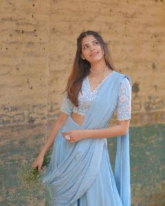 Sayli Patil Instagram - 🤍✨

Thank you for this beautiful outfit @palakpriyankka ❤️ Loved it! :) 

📷 @kaustubh_gokhale 
Outfit @palakpriyankka