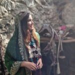 Sayli Patil Instagram – ☺️

Wearing this beautiful Traditional Baltistani Attire :)
Handmade detailing and the beautiful Jewellery is all ❤️ Turtuk