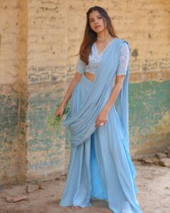 Sayli Patil Instagram - 🤍✨

Thank you for this beautiful outfit @palakpriyankka ❤️ Loved it! :) 

📷 @kaustubh_gokhale 
Outfit @palakpriyankka