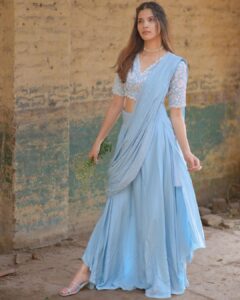 Sayli Patil Instagram - 🤍✨

Thank you for this beautiful outfit @palakpriyankka ❤️ Loved it! :) 

📷 @kaustubh_gokhale 
Outfit @palakpriyankka