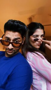 Sayli Patil Instagram - 7 days to 7th April 😎

भेटु थेटरात 🤘🏻
#gharbandukbiryani 
#gbb
#saylipatil
#akashthosar