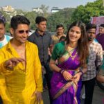 Sayli Patil Instagram - गुढी पाडव्याच्या खुप खुप शुभेच्छा 🤗 घर बंदुक बिरयानी च्या निमित्ताने डोंबिवली करांची ही भेट अविस्मरणीय राहील. भेटुया थेयटरात ७ एप्रिल ला 🫶🏻 . Styled by - @stylist_tej @tej_akre Outfit by - @shuddhdesi_men @sd_r_studio #gharbandukbiryani #gbb #shobhayatra #dombivalishobhayatra #akashthosar #saylipatil
