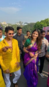Sayli Patil Instagram - गुढी पाडव्याच्या खुप खुप शुभेच्छा 🤗
घर बंदुक बिरयानी च्या निमित्ताने डोंबिवली करांची ही भेट अविस्मरणीय राहील.
भेटुया थेयटरात ७ एप्रिल ला 🫶🏻
.
Styled  by - @stylist_tej
@tej_akre
Outfit by - @shuddhdesi_men  @sd_r_studio

#gharbandukbiryani 
#gbb
#shobhayatra
#dombivalishobhayatra 
#akashthosar 
#saylipatil