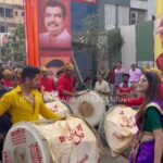 Sayli Patil Instagram - घर बंदुक बिरयानी च्या कलाकारांनी गाजवली डोंबिवलीची नववर्ष स्वागत यात्रा♥️✨ @akashthosar @sayliipatil #GharBandookBiryani #DombivaliShobhayatra #GudhiPadwa2023 #गुढीपाडवा