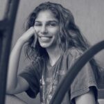 Sharmin Segal Instagram – 👕quotes:
“力があなたと一緒になりますように” -スターウォーズ
#staysafe

Translation:
“May the force be with you” -Star Wars