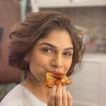 Sharmin Segal Instagram - I’m into fitness — fitness whole pizza in my mouth 🐷 🍕 #pizzalover