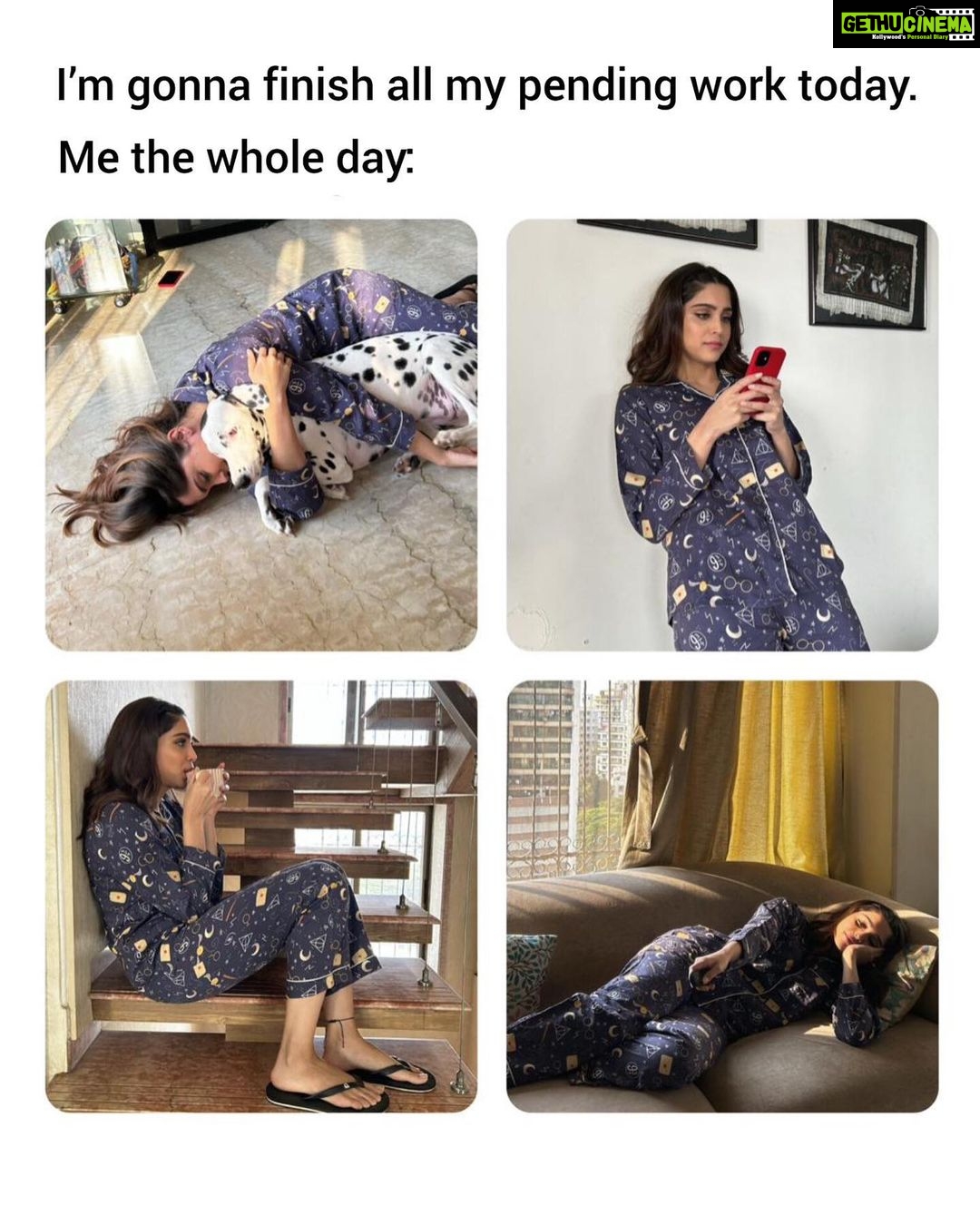 Sharvari Wagh Instagram - Just chill chill.. just chill ! 😴☕️📱📺 #shardontworry #meme