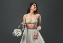 Sharvari Wagh Instagram - If "Chand mera dil, chaandni ho tum” was an outfit 🤍🌙✨ @dishapatilpretcouture @thelittleshopbymegha @twofoldstyles @niccky_rajaani @komalvora_ @onegreymood