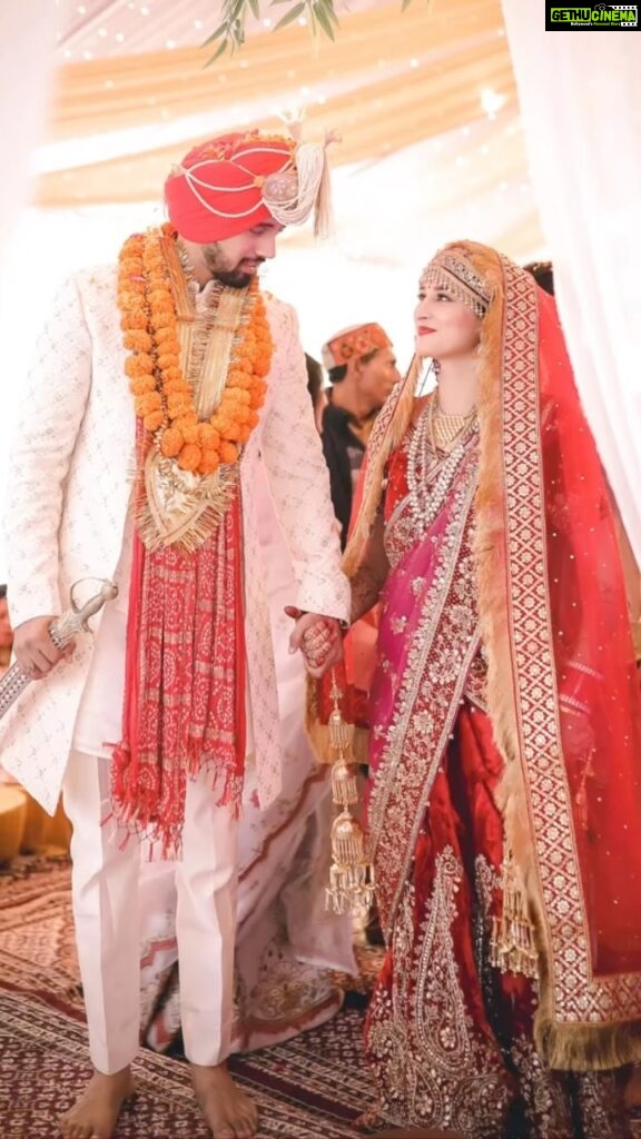 Sheen Dass Instagram - Wedding day ❤️ . . . #rosheen #wedding #srinagar #newlyweds #love #prayers #newbeginnings #kashmir #explore #reelsinstagram #bride #groom #indianweddingwear #indianbride #kashmiri #bride #blessed