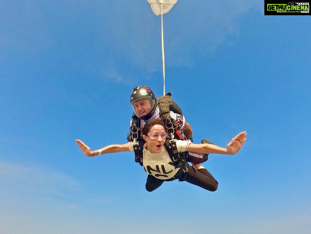 Sheen Dass Instagram - More from the skydive day at @skydivedubai .. ✈️🪂 .. . #skydivedubai #adventure #skydive #instagood Skydive Dubai