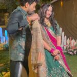 Sheen Dass Instagram - Mehndi night .. 🌷 . . Lengha by @zeel_ritu_agarwal 🛍️ . #rosheen #mehandi #instagood #sheendass #srinagar #kashmir #explore #indianwedding #lengha #outfit #wedding #celebration #love