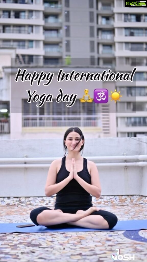 Sheen Dass Instagram - 🌷I choose to be grateful for everything I have .. 🪷Kind to self and others .. 🌻Happy to be alive present here & now ! . Happy international Yoga day 🧘🏻‍♀️☀️🕉 . #internationalyogaday #yoga #meditation #healing #transformation #reels #reelsinstagram #explore #josh #YogaAnyTime . @josh.punjabi @officialjoshapp . Josh app yoga contest update 👇🏻 This international yoga day be fit with josh. Upload your favourite yoga moves by using the #yogaanytime and win exciting gifts. Why wait, start participating. Swipe up my insta story 🎁🧘🏻‍♀️🥰