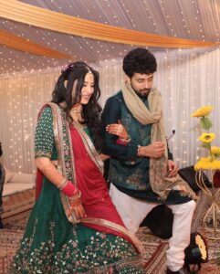 Sheen Dass Instagram - Married the one who laughed at my choices 😉😂❤️❤️
#newbeginnings 🥂
.
.
.
👉🏻Outfit @zeel_ritu_agarwal 
👉🏻Jewellery @viraasi_official 💍