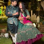 Sheen Dass Instagram – Married the one who laughed at my choices 😉😂❤️❤️
#newbeginnings 🥂
.
.
.
👉🏻Outfit @zeel_ritu_agarwal 
👉🏻Jewellery @viraasi_official 💍 Dal Lake, Srinagar, Jammu And Kashmir