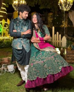 Sheen Dass Instagram - Married the one who laughed at my choices 😉😂❤️❤️
#newbeginnings 🥂
.
.
.
👉🏻Outfit @zeel_ritu_agarwal 
👉🏻Jewellery @viraasi_official 💍