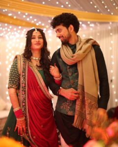 Sheen Dass Instagram - Married the one who laughed at my choices 😉😂❤️❤️
#newbeginnings 🥂
.
.
.
👉🏻Outfit @zeel_ritu_agarwal 
👉🏻Jewellery @viraasi_official 💍