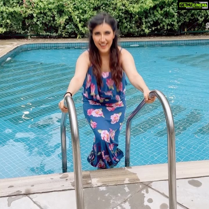 Sheena Bajaj Instagram - #sunday is always my pool day my new pool vlog comming soon on my channel β¦In love Wid the Sunday vibe in my πββοΈ be happy with what u have while u Pursue what u want β¦.shot by my fav @riyabajaj_photography