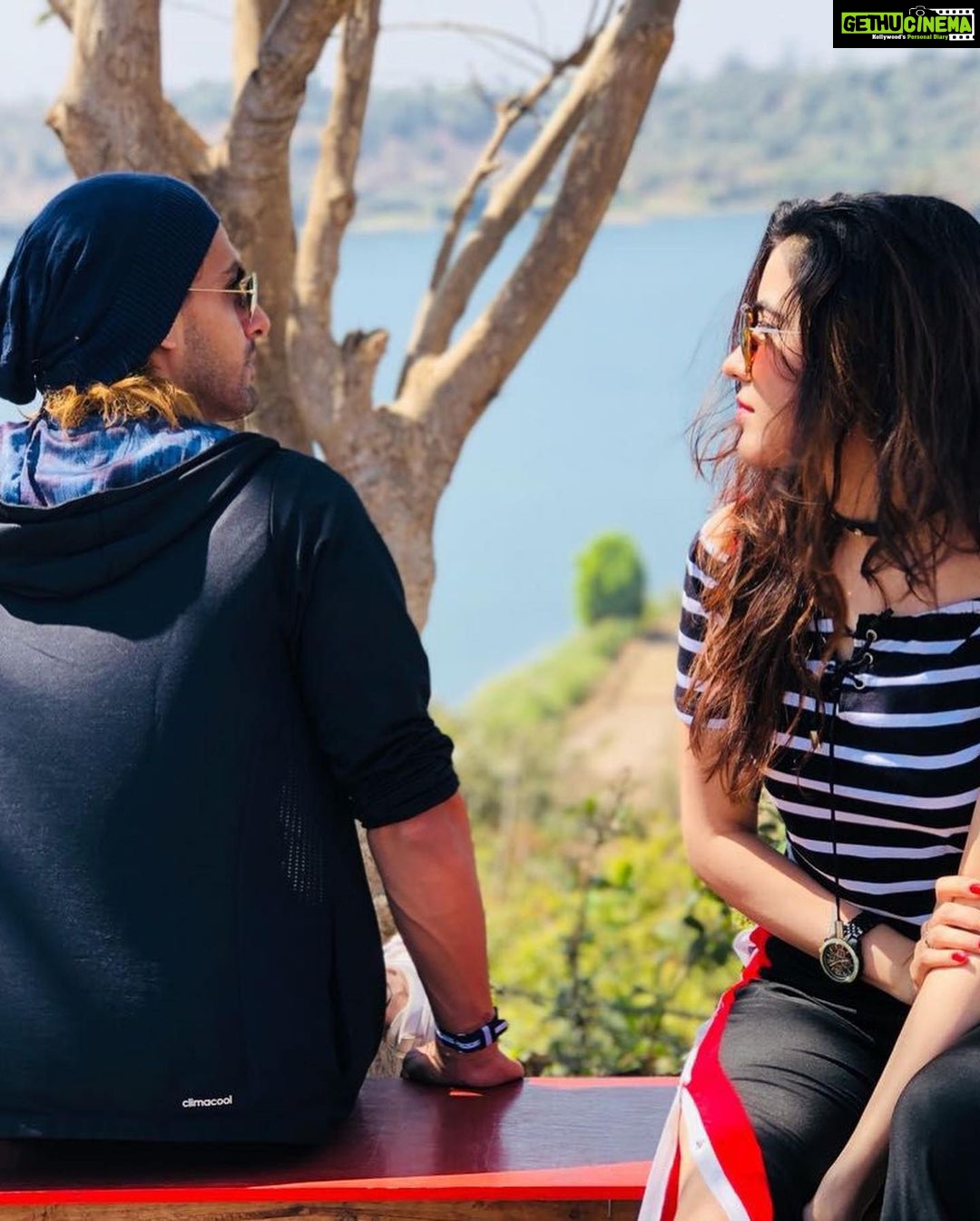 Sheena Bajaj Instagram - Happy birthday to the anchor of my life..MY WIFE π°ββοΈ β€οΈβ€οΈ my love,You deserve the very best out of life because you are the very best thing that has ever happened to me. Happy birthday to the angel that lights up my life. I am so grateful that I was able to find my way to you, and I can love and hold you for the rest of my life.β€οΈπ₯³π₯³πππ